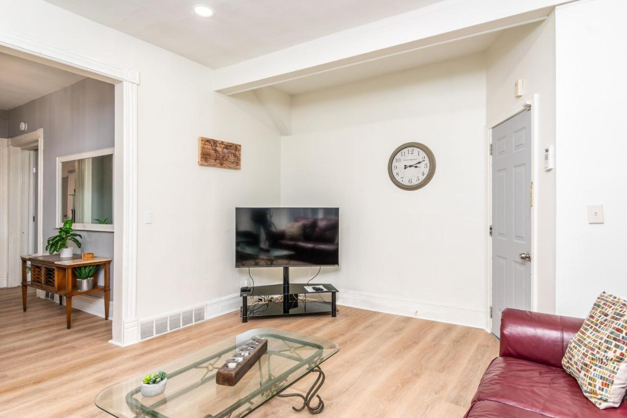 Beautiful Apartment on the west side in Buffalo Exterior foto